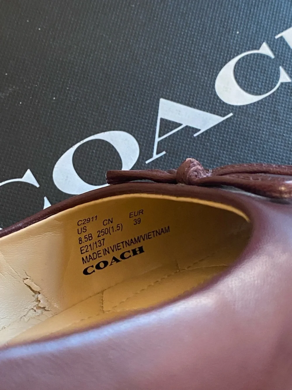 Coach Women's Burgundy Leather Pointed-toe Ballet Flats with Bow Accent - Picture 3 of 11